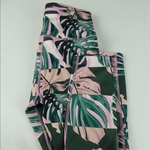 Nike Dri-Fit High Rise Cropped Tight Fit Leggings Running Tights Botanical NWT - Picture 8 of 8